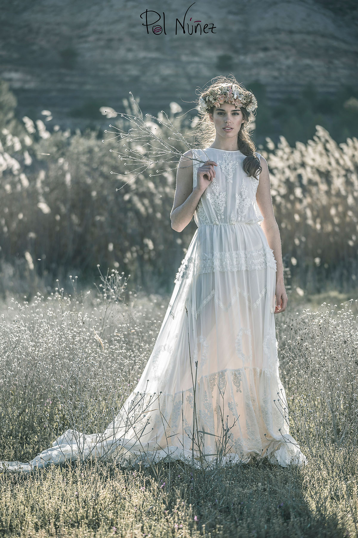 Vestido novia en seda natural bordada - PolNunez_Novias